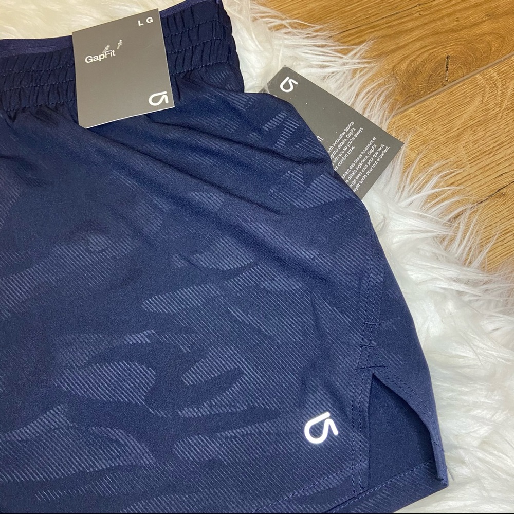 GapFit 3” Running Shorts - Picture 3 of 5